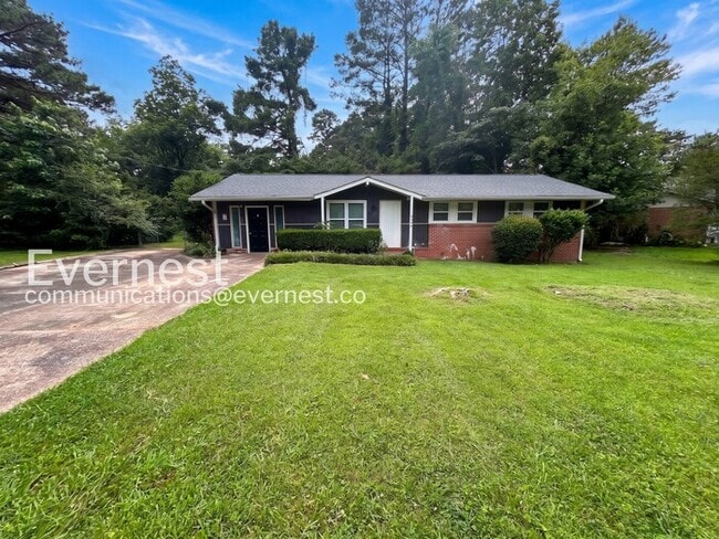 4435 Lincolndale Dr