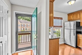 49 Foxbridge Village Rd in Branford, CT - Building Photo - Building Photo