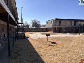 1314 NW Irwin Ave in Lawton, OK - Foto de edificio - Building Photo