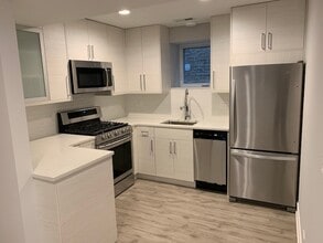 3706 N Drake Ave, Unit G in Chicago, IL - Foto de edificio - Building Photo