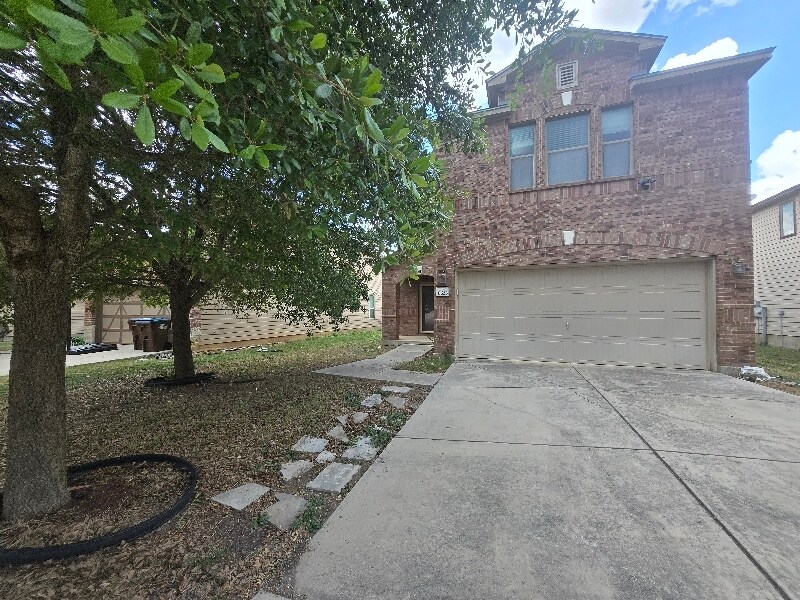 6623 San Miguel Way in Converse, TX - Building Photo