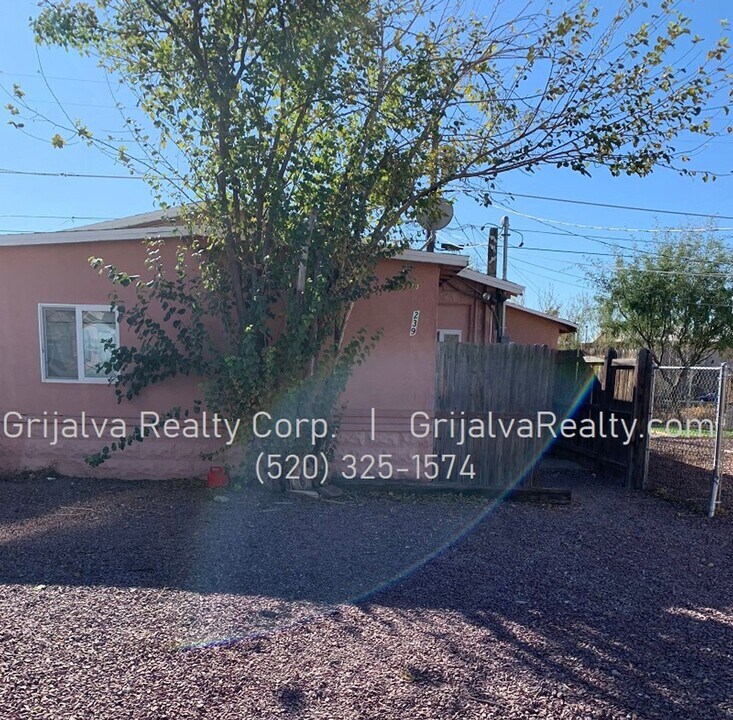 237 W Missouri St in Tucson, AZ - Building Photo