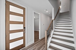 8115 Bromley Dr in Dallas, TX - Building Photo