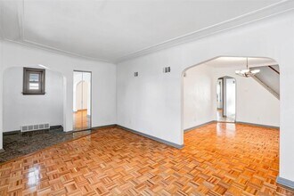 6304 Bradley Ave in St. Louis, MO - Foto de edificio - Building Photo