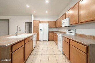 15433 N 172nd Ln in Surprise, AZ - Building Photo - Building Photo