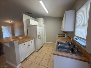 4807 5th St W in Lehigh Acres, FL - Building Photo - Building Photo