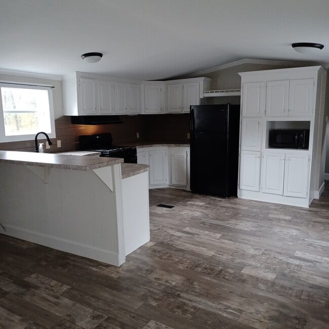 890 Rough Edge Rd in Ruston, LA - Building Photo - Building Photo