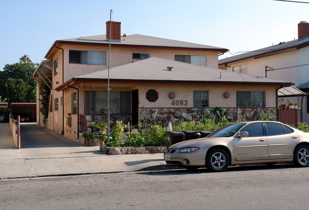 4083 W 142nd St in Hawthorne, CA - Foto de edificio