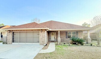 7927 Silver Maple Dr in Milton, FL - Building Photo