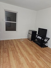 90 Gillespie Rd in Bloomfield, NJ - Building Photo - Building Photo