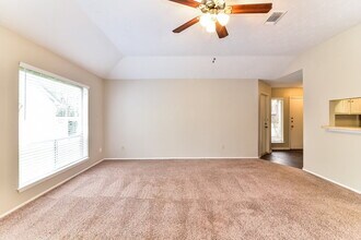 4606 Lost Lake Ln in Spring, TX - Foto de edificio - Building Photo