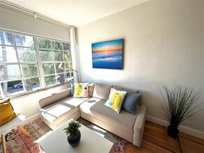 1007 Meridian Ave in Miami Beach, FL - Building Photo - Building Photo