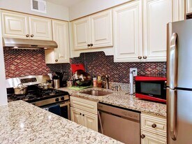 27 Bowdoin St, Unit 5A in Boston, MA - Building Photo