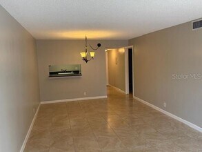 2763 Woodgate Ln in Sarasota, FL - Building Photo - Building Photo