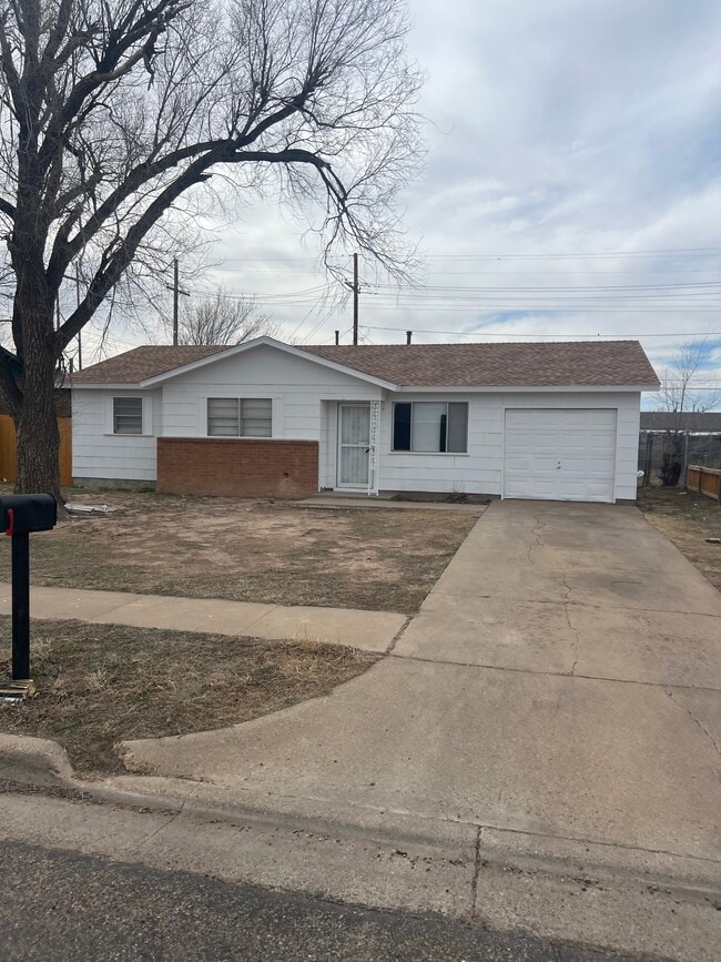 2403 N Osage St in Amarillo, TX - Building Photo - Building Photo