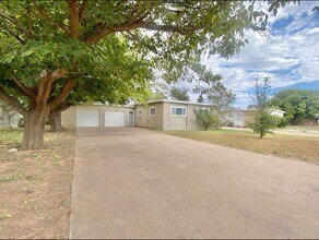 4304 30th St in Lubbock, TX - Building Photo - Building Photo