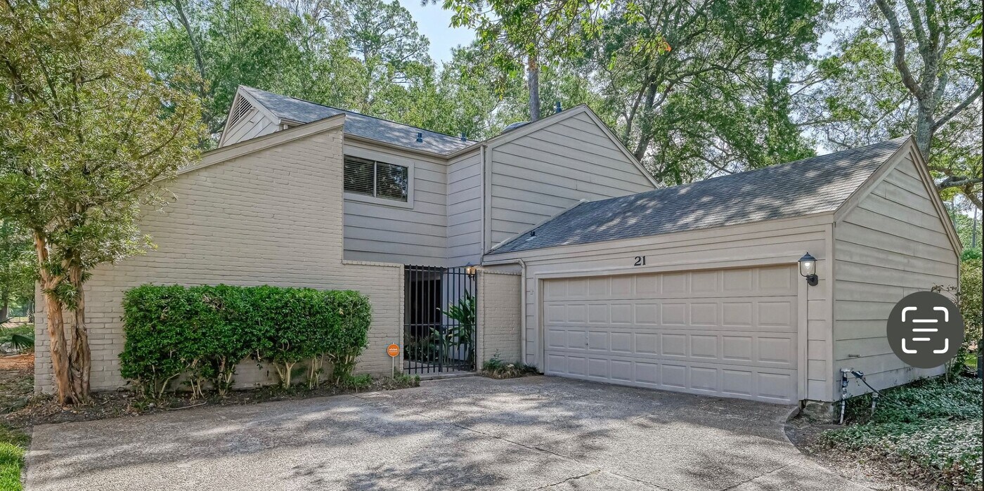 1746 Cloister Dr in Crosby, TX - Building Photo