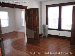 428 Broadway in Somerville, MA - Foto de edificio - Building Photo