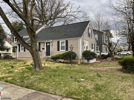 8-25 Mason Pl in Fair Lawn, NJ - Building Photo