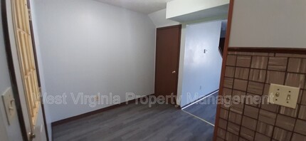 82 Beagle Club Rd in Jumping Branch, WV - Building Photo - Building Photo