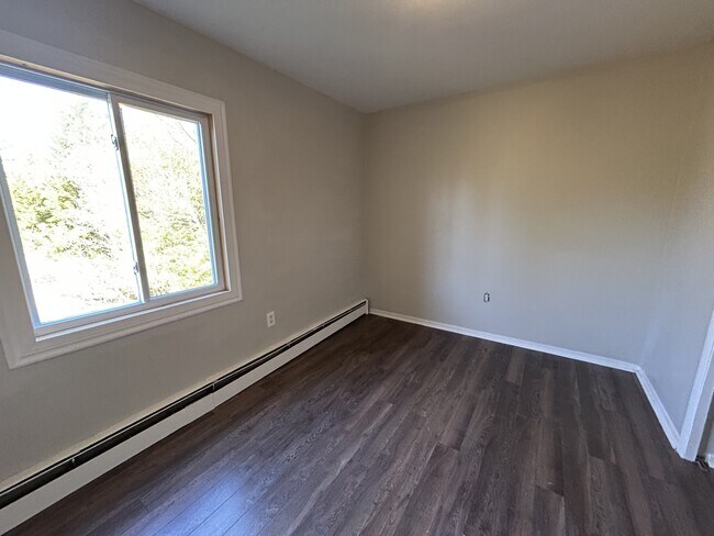 15 Reading Crescent in Saint John, NB - Building Photo - Building Photo