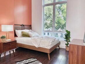 Furnished room/NOT APARTMENT in Brooklyn, NY - Building Photo - Building Photo