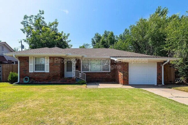 property at 1618 Oxford Way