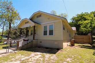 1301 S 6th St in Austin, TX - Building Photo - Building Photo