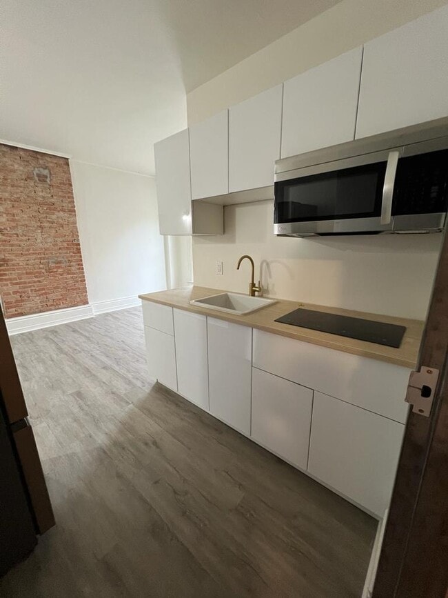 property at 86 Church St