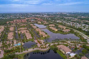 2727 Anzio Ct, Unit 301 in Palm Beach Gardens, FL - Building Photo
