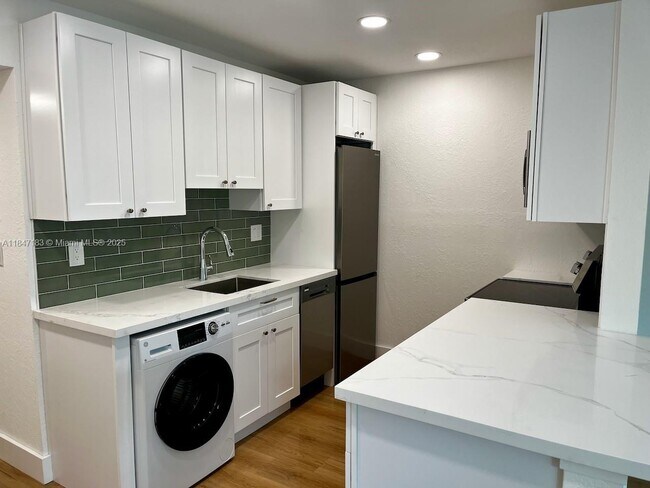property at 926 Michigan Ave