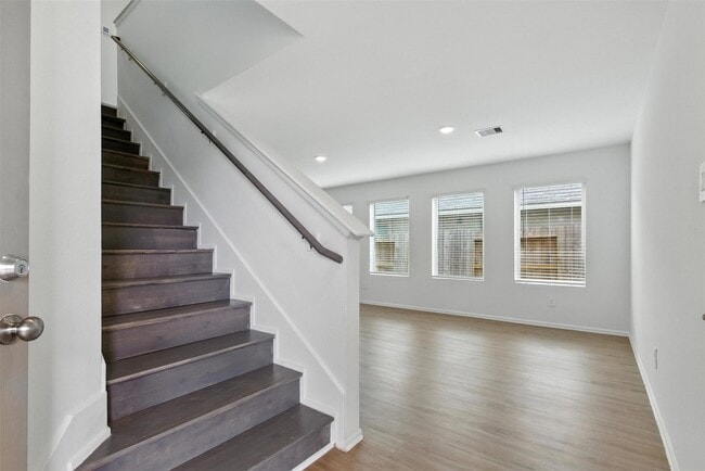 1437 Las Cuevas Dr in Conroe, TX - Building Photo - Building Photo