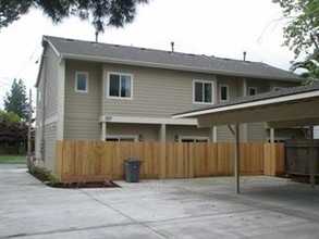 719 E Dennett Ave in Fresno, CA - Building Photo - Building Photo