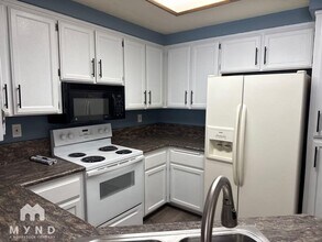 25445 Southwick Dr in Hayward, CA - Building Photo - Building Photo