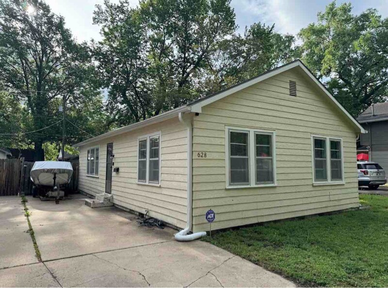 628 S Fountain St in Wichita, KS - Building Photo