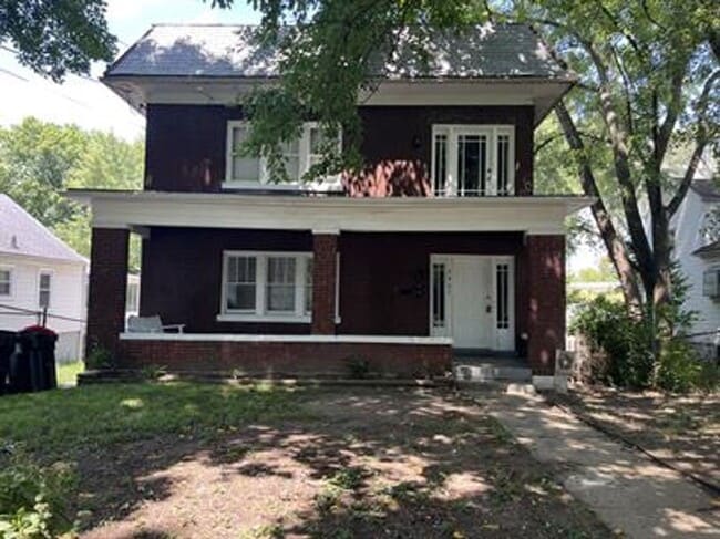 property at 3907 Northwestern Pkwy