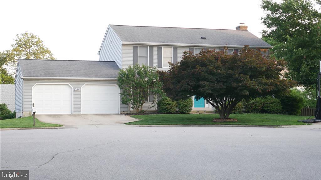 6825 Silassie Ct in Lorton, VA - Building Photo