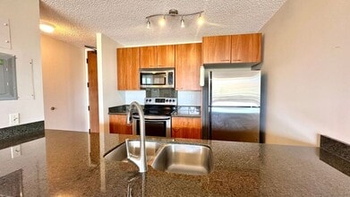 55 S Judd St in Honolulu, HI - Building Photo - Building Photo