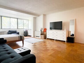 2 Hawthorne Pl in Boston, MA - Building Photo - Building Photo