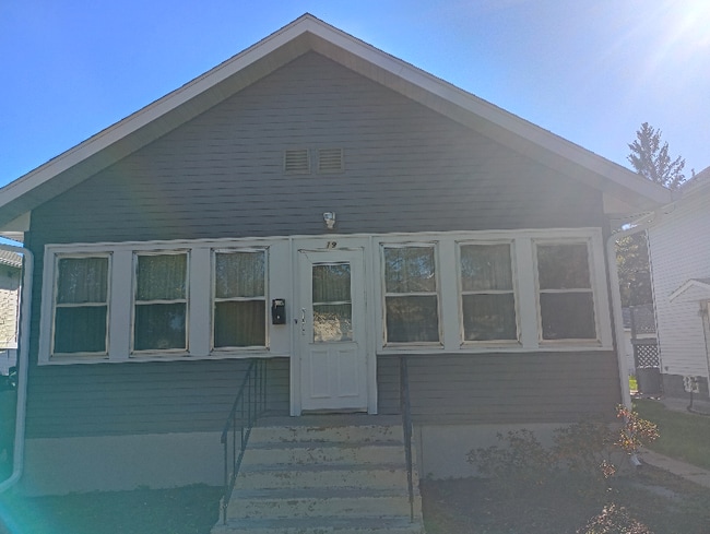 property at 19 5th Ave NW