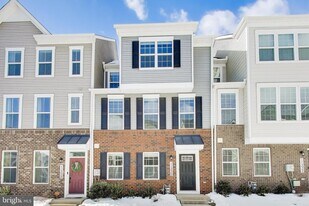 11330 Meridian Hill Way in Upper Marlboro, MD - Building Photo