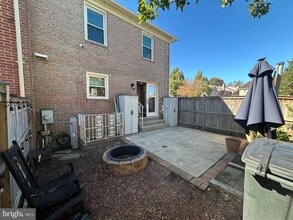 4054 Norbeck Square Dr in Rockville, MD - Building Photo - Building Photo