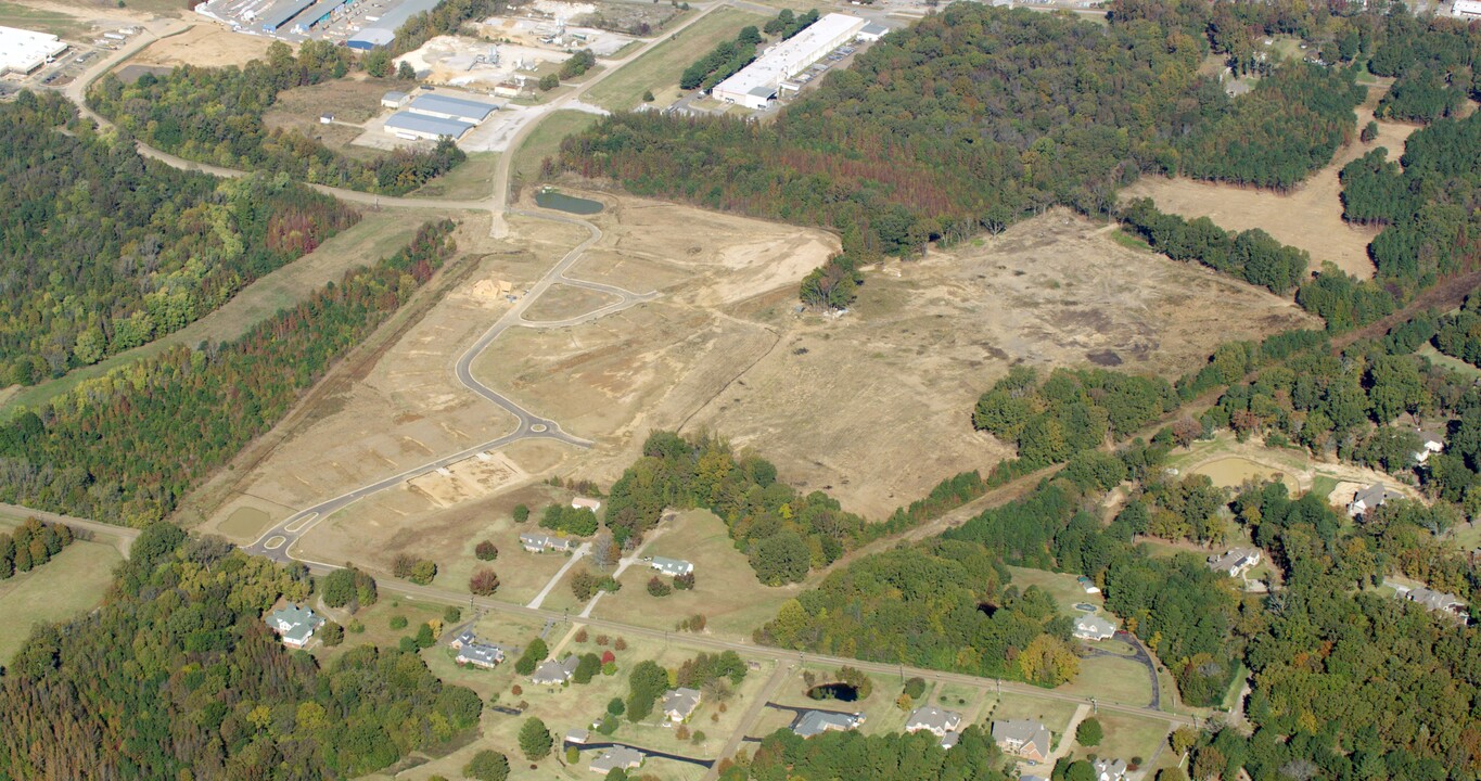 Willard Way in Collierville, TN - Building Photo