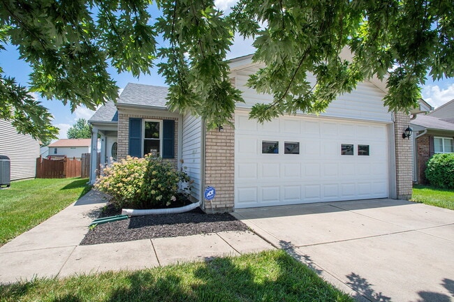 6091 Parrington Dr in Indianapolis, IN - Building Photo - Building Photo