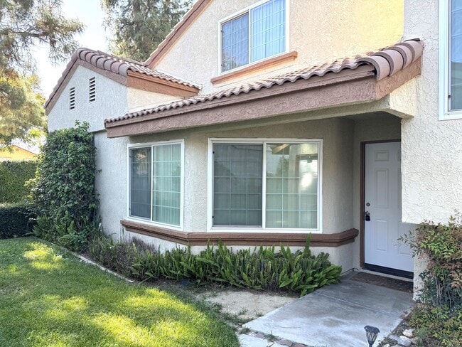 14349 El Contento Ave in Fontana, CA - Building Photo - Building Photo