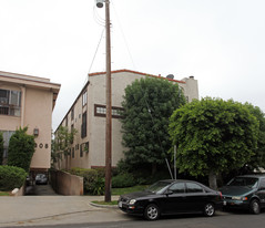 11814 Kiowa Ave Apartments