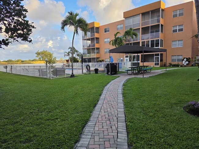 property at 3048 Sunrise Lakes Dr E