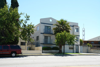 972 S Wilton Pl in Los Angeles, CA - Building Photo - Building Photo