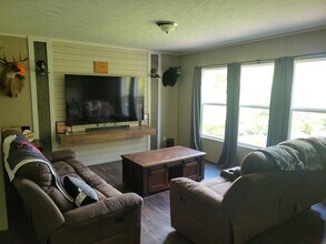 659 Cold Creek Rd in Canton, NC - Building Photo - Building Photo