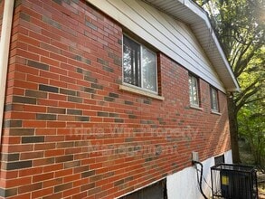 11930 N Ranch Dr in Florissant, MO - Building Photo - Building Photo